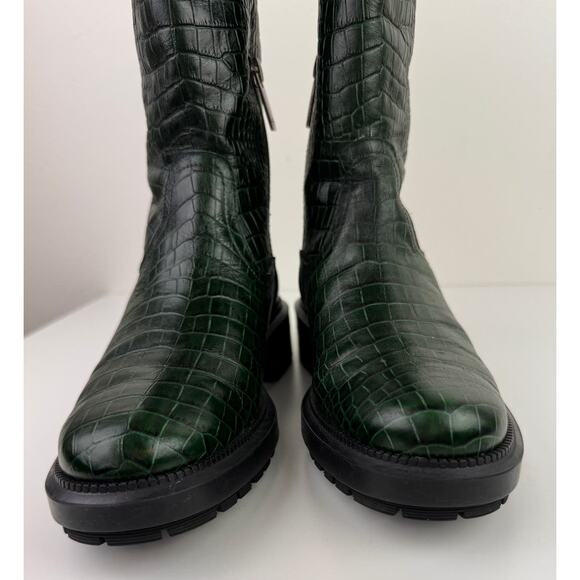 AQUATALIA Green Lilah Soft Croc Embossed Leather Pull-On Lug Sole Boot Size 5.5 - Picture 8 of 12